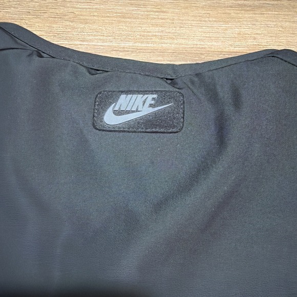 Nike Gilet Men MEDIUM Black Tech Duck Down Insulated Quilt Lined Bodywarmer Vest - Picture 14 of 14